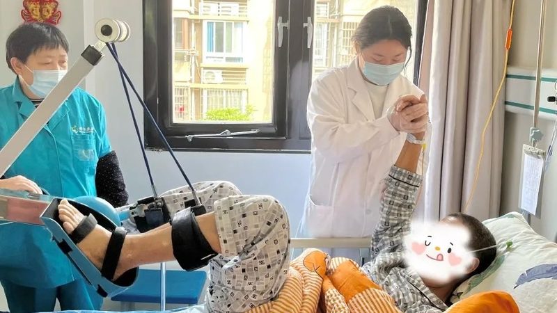 康复护理器材种类繁多，主要包括以下几类：
