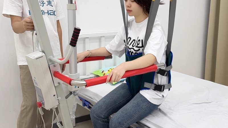 全护理老人护工的每月价格并非一成不变，其构成因素主要包括以下几个方面：